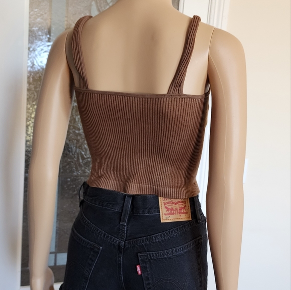 BELLA SEAMLESS BY FREE PEOPLE TOP SZ M - Picture 5 of 16